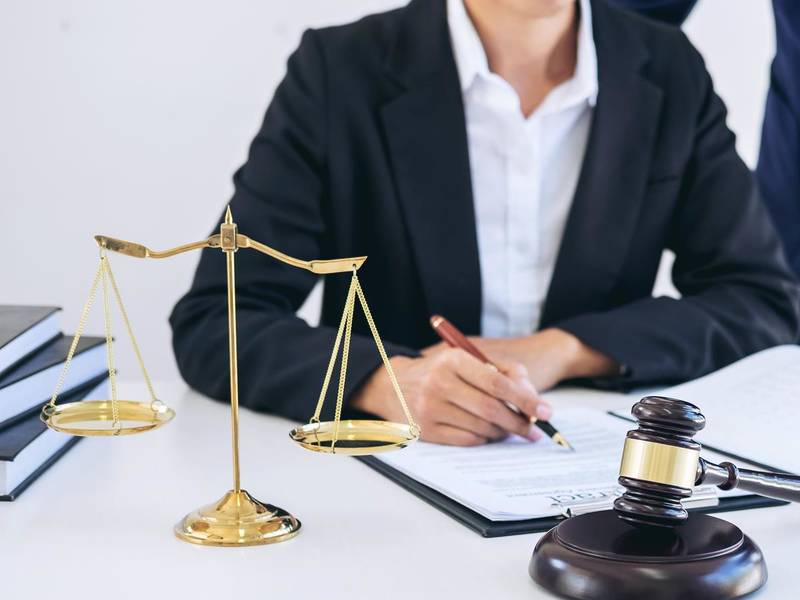 上海工伤律师事务所视角：员工申请工伤认定的注意事项